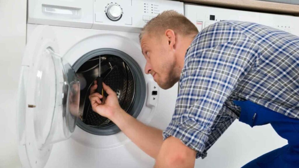 Washer checking up repairing